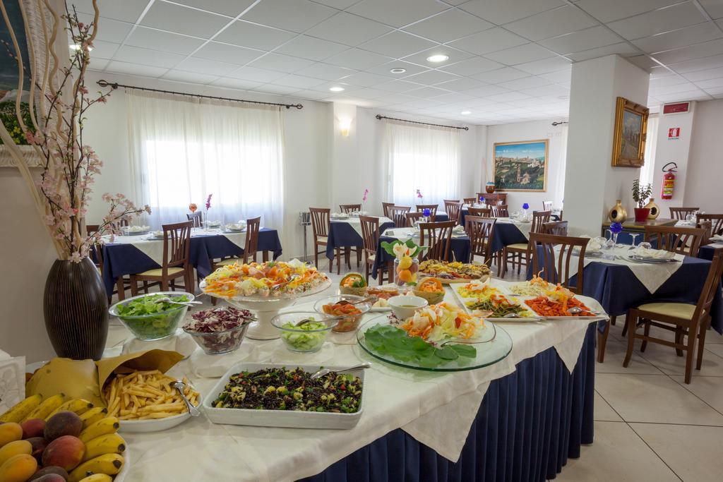 Hotel Caggiari Senigallia Luaran gambar