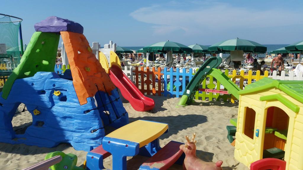 Hotel Caggiari Senigallia Luaran gambar