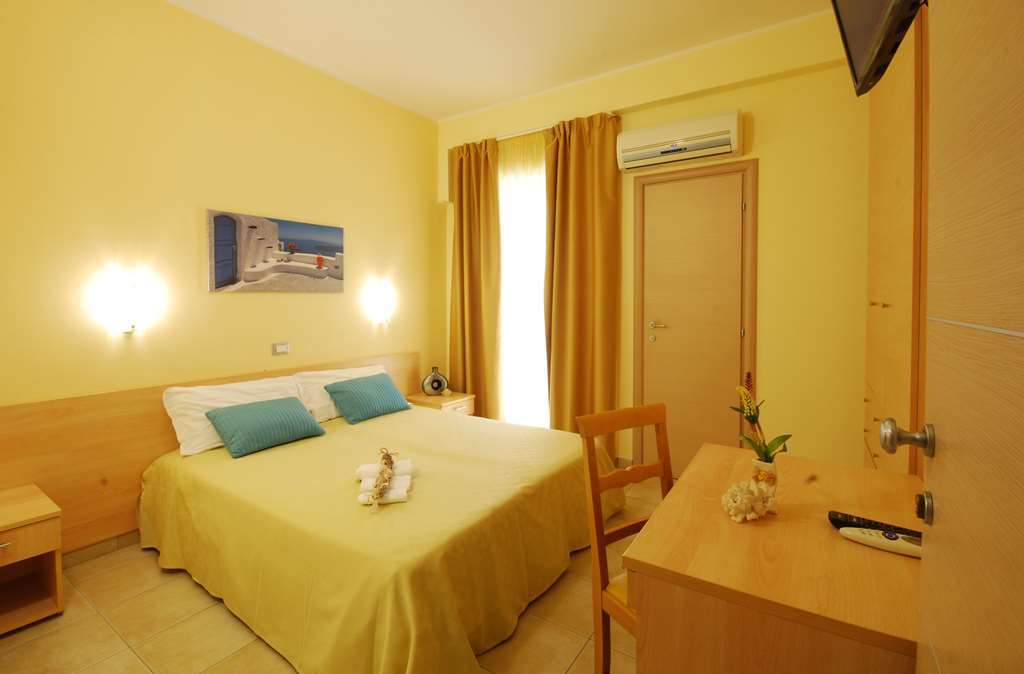 Hotel Caggiari Senigallia Bilik gambar